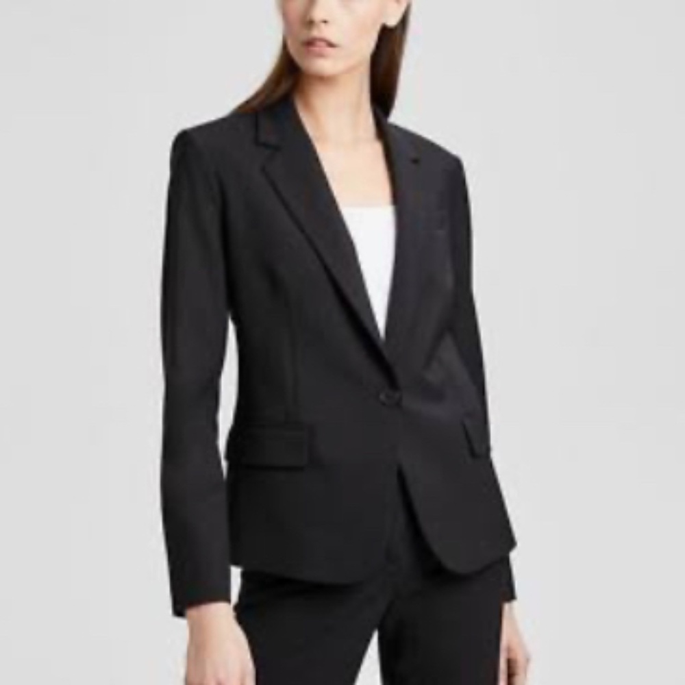 FLASH SALE Chic minimalist THEORY Womens black blazer medium
